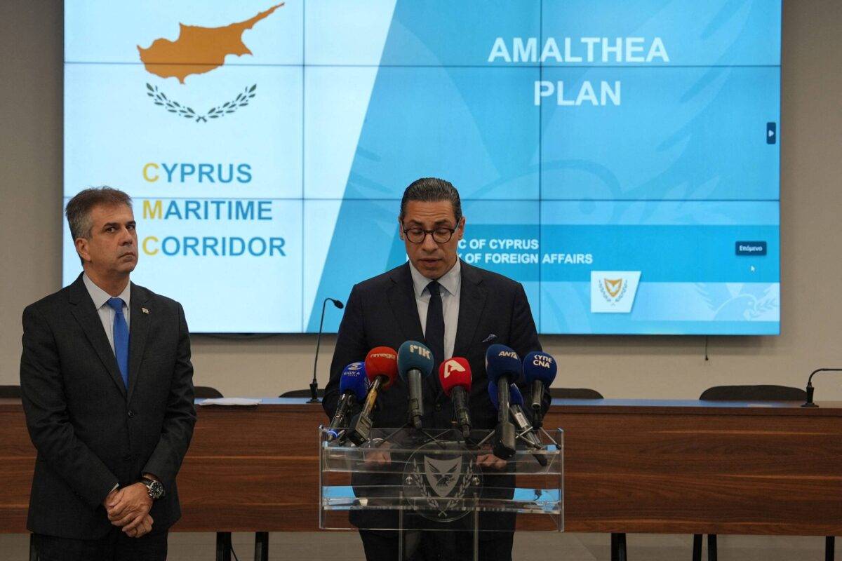 Israel's Foreign Minister Eli Cohen (R) and his Cypriot counterpart Constantinos Kombos give a press conference in Larnaca on December 20, 2023 [ELISA AMOURET/AFP via Getty Images]