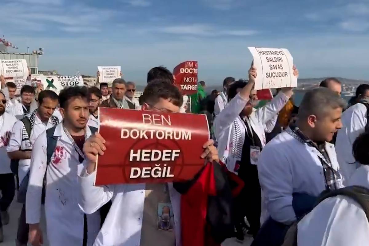 Turkish medical professionals rally in a silent march to end the genocide in Gaza