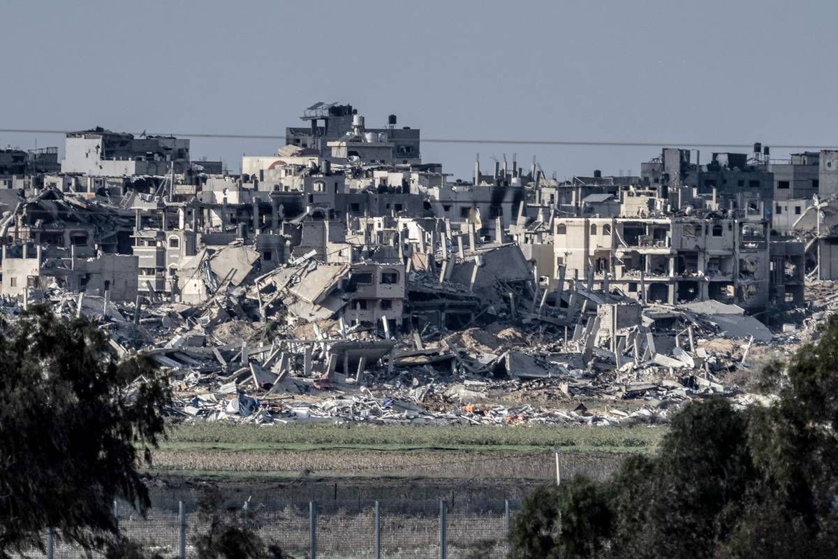 A view of destruction at residential area in Gaza is seen from Kibbutz Be'eri, Israel as Israeli attacks continue on Gaza on January 05, 2024. [Mostafa Alkharouf - Anadolu Agency]