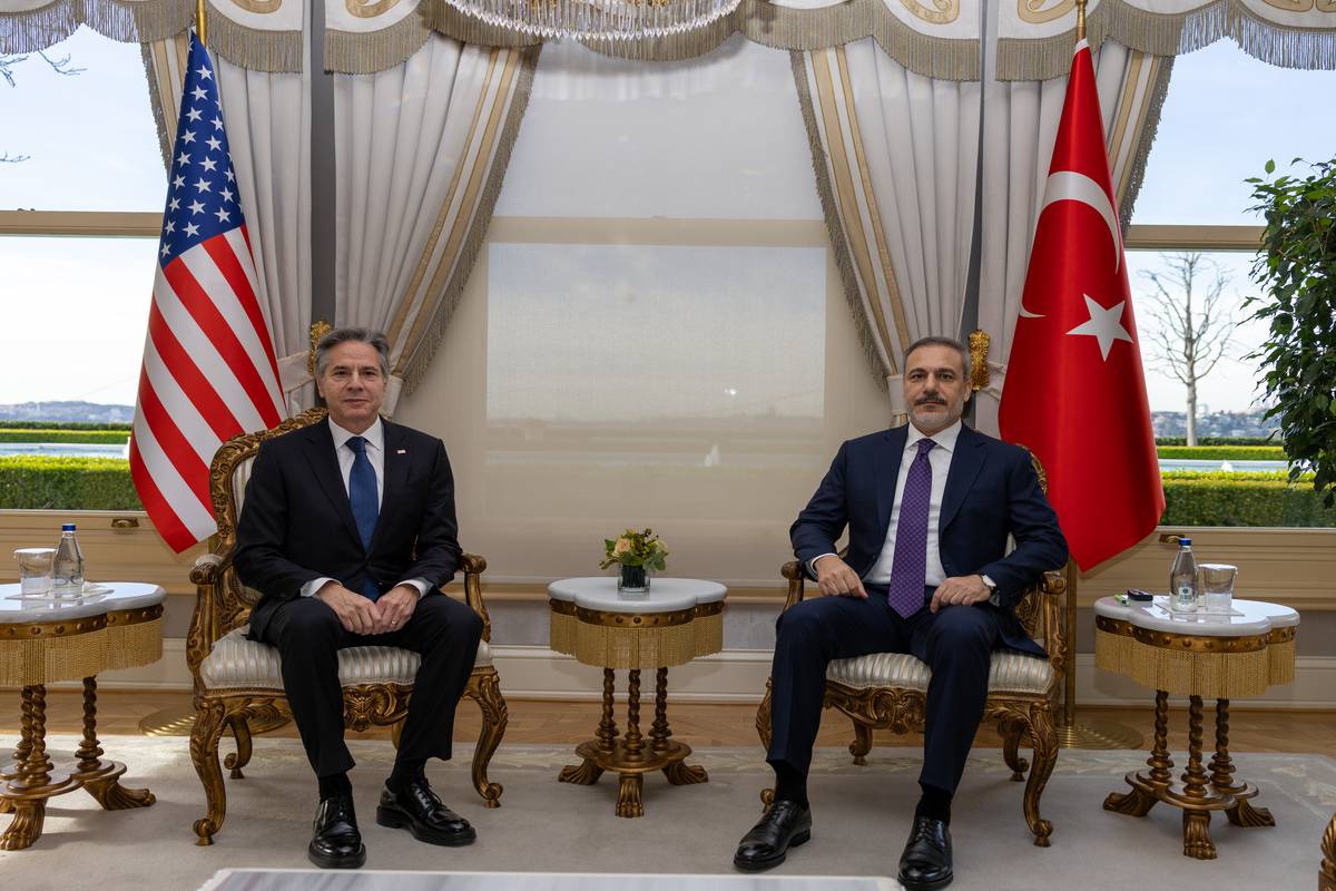 United States Secretary of State Antony Blinken (L) and Turkish Foreign Minister Hakan Fidan (R) hold a meeting at Vahdettin Pavilion in Istanbul, Turkiye on January 06, 2024. [Murat Gök - Anadolu Agency]
