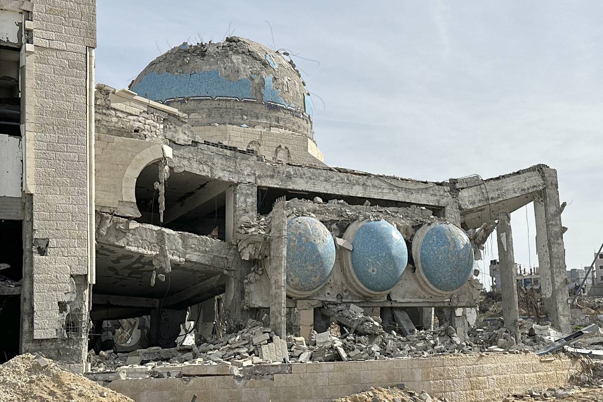 A view of demolished blue domed Sheikh Zayed Mosque following an Israeli attack on Sheikh Zayed area of Gaza City, Gaza on January 08, 2024. [Abdulqader Sabbah - Anadolu Agency]