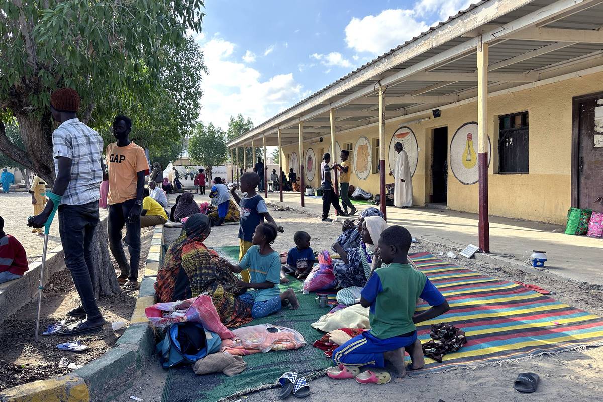 Internally displaced Sudanese citizens suffer humanitarian aid shortage as they take shelter in a school building after migrating to the east due to the ongoing civil war between the army and Rapid Support Forces (RSF) in Port Sudan, Sudan on January 03, 2024 [Ömer Erdem - Anadolu Agency]
