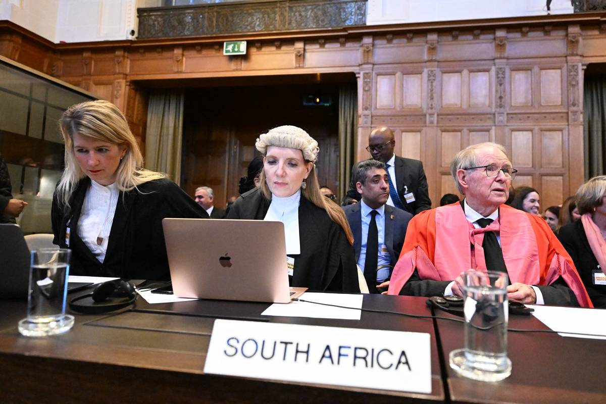 South African delegation member John Dugard (R) attends session on the day the International Court of Justice (ICJ) rule on Gaza genocide case against Israel made by South Africa in the Hague, the Netherlands on January 26, 2024. [Dursun Aydemir - Anadolu Agency]