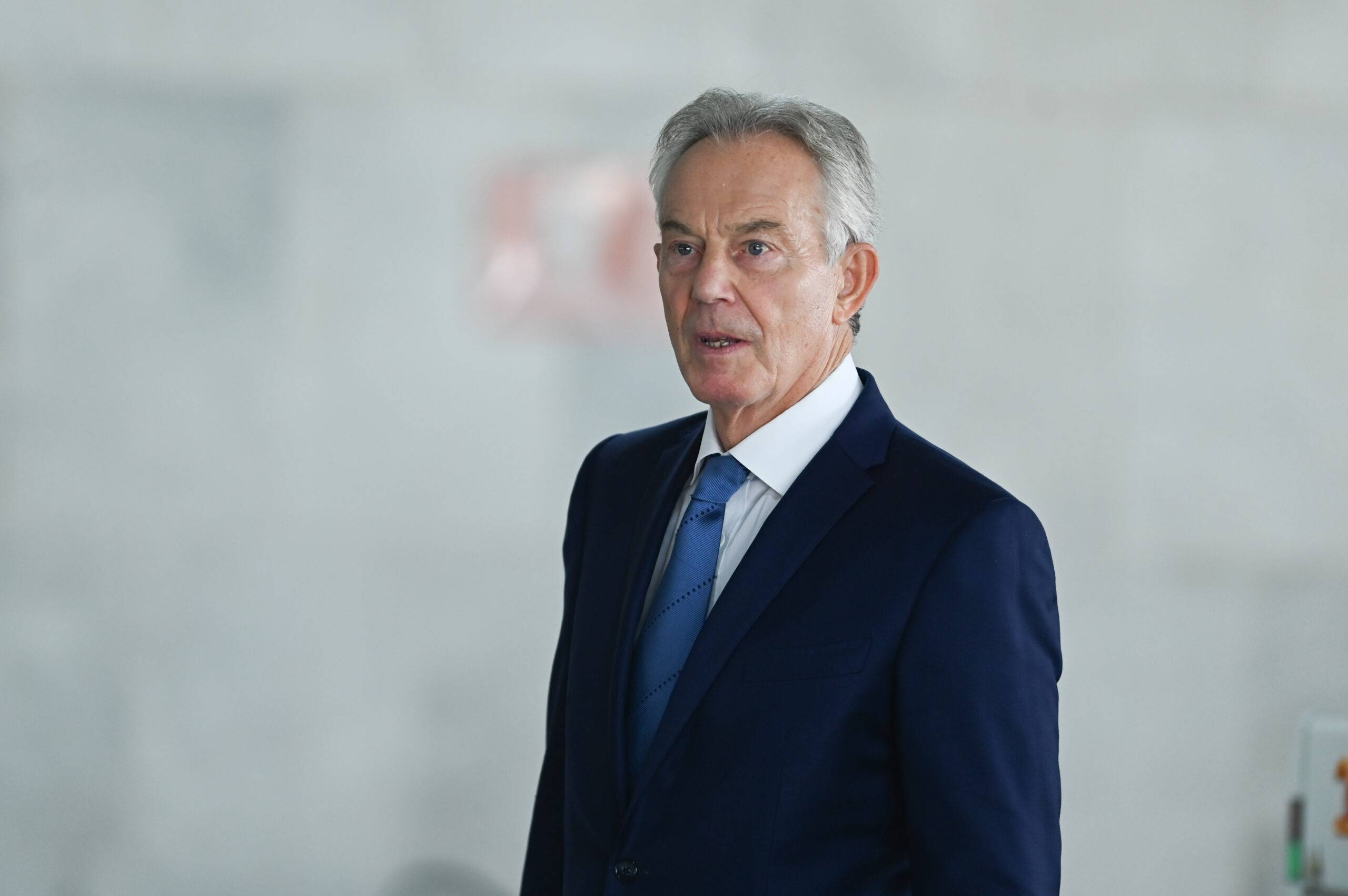 President Lula Receives Tony Blair