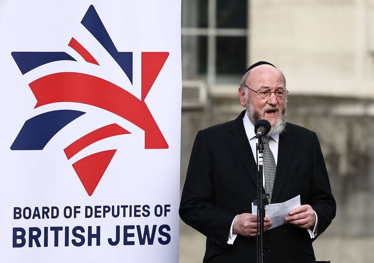 Britain's Chief rabbi Ephraim Mirvis, addresses the crowd during a 'Vigil for Israel' opposite the entrance to Downing Street, the official residence of Britain's Prime Minister, in London on October 9, 2023. [HENRY NICHOLLS/AFP via Getty Images]