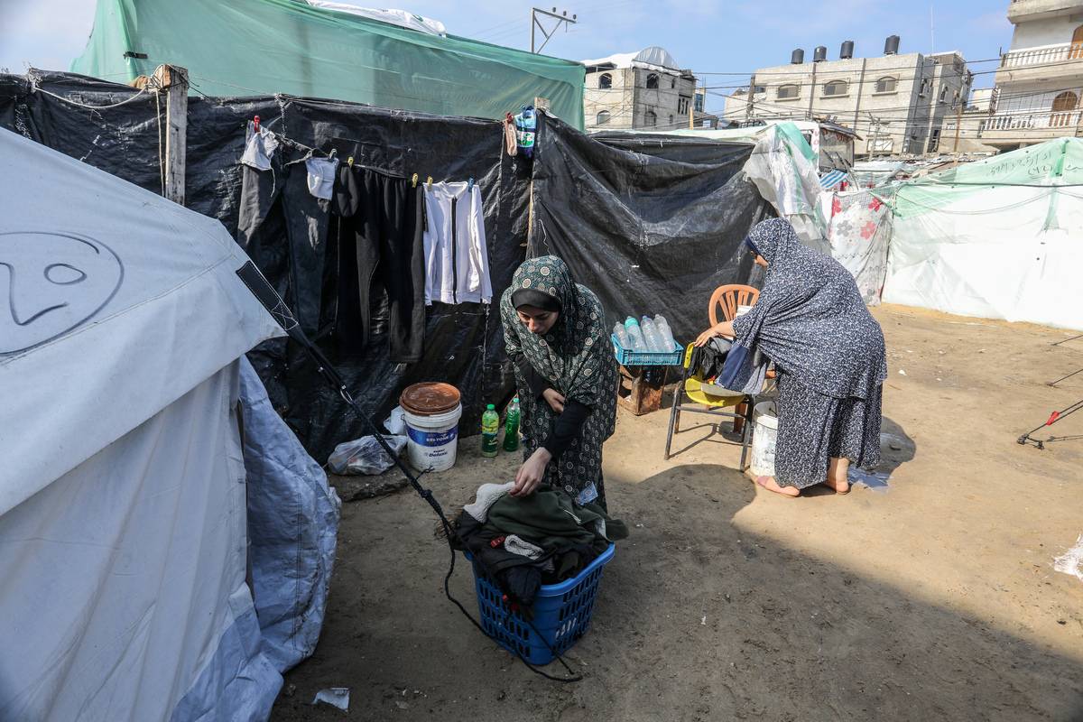 =Palestinians who fled the Israeli attacks and took refuge in Rafah city survive their daily lives in makeshift tents with limited means and under difficult conditions in Gaza on February 19, 2024. [Abed Rahim Khatib - Anadolu Agency]
