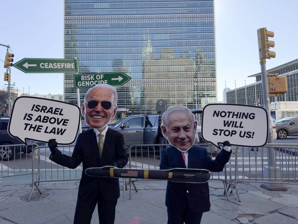 Campaigners stage action with Netanyahu riding a US missile ahead of Gaza ceasefire vote in UN Security Council on Tuesday, outside the UN Headquarters, Ralph Bunche Park in New York City, United States on February 20th, 2024. [Selçuk Acar - Anadolu Agency]