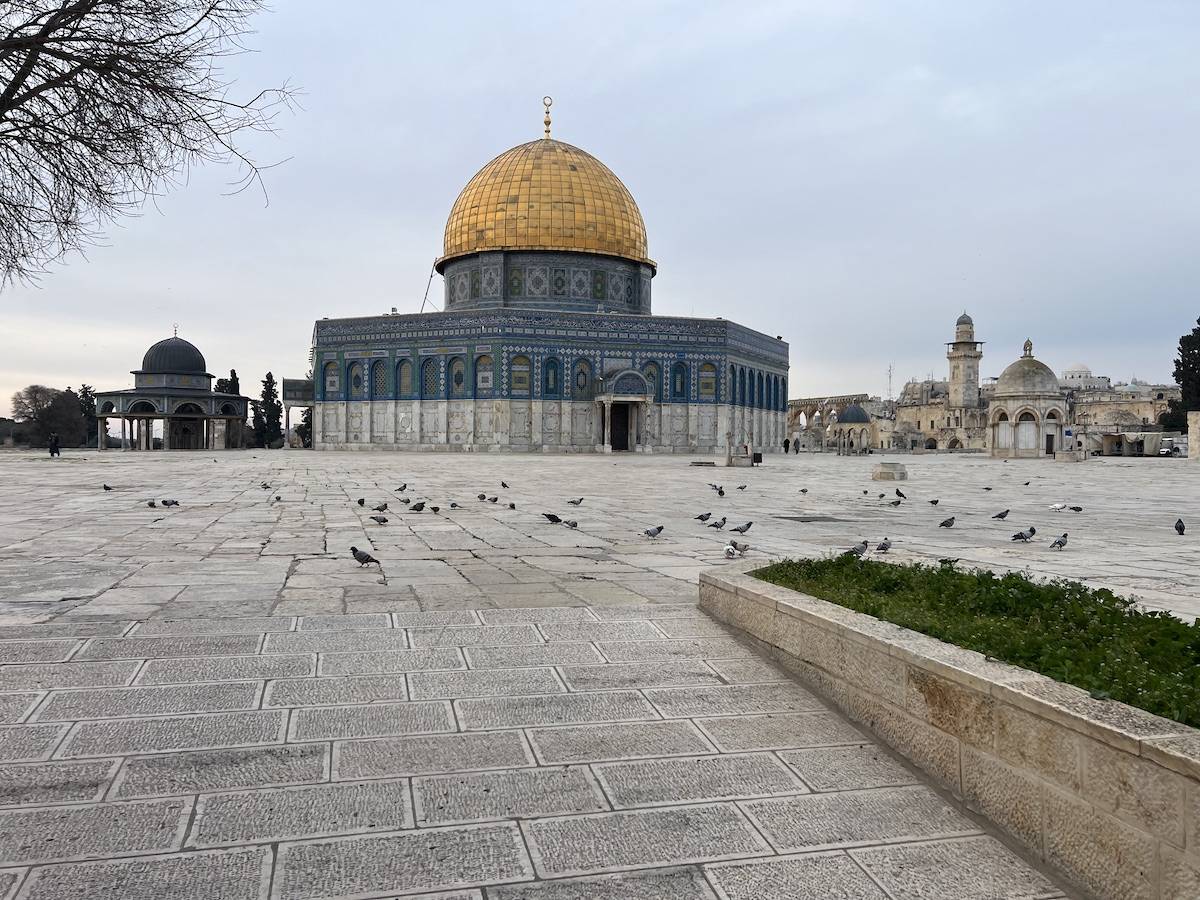 A view of Dome of the Rock as the surroundings of the mosque stays empty due to Israeli forces continue to impose restrictions on Palestinians from entering the Al-Aqsa Mosque in Jerusalem on February 23, 2024. [Mohammad Hamad - Anadolu Agency]