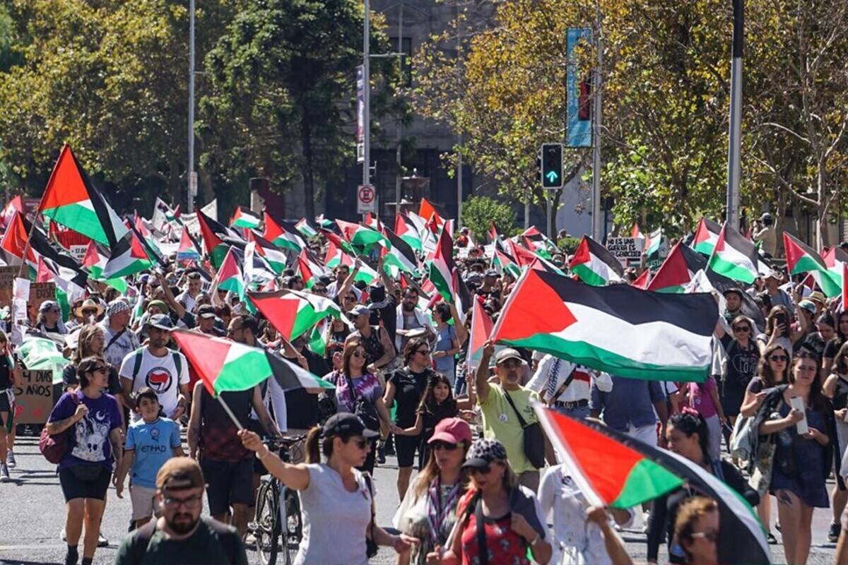 The Palestinian community in Chile organised a large demonstration in support of the Gaza Strip in March 2024 [ The Palestinian Community in Chile/Facebook]