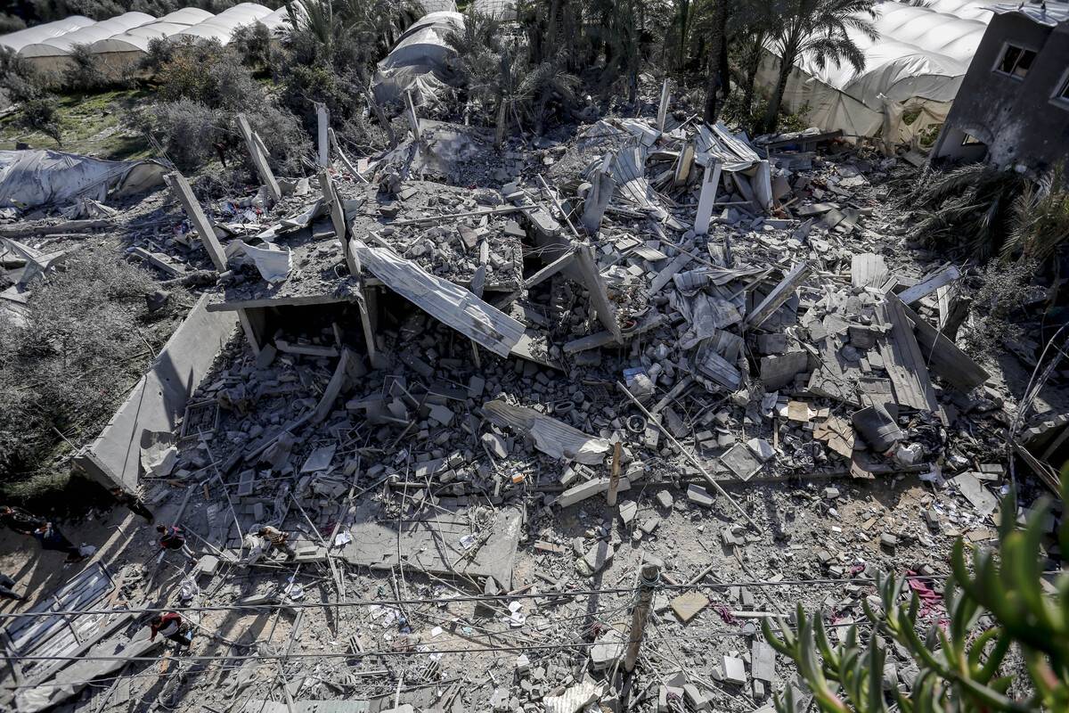 A view of the area after Israeli forces hit and destroyed a building belongs to a Palestinian family in Gaza City, Gaza on March 15, 2024. [Ashraf Amra - Anadolu Agency]