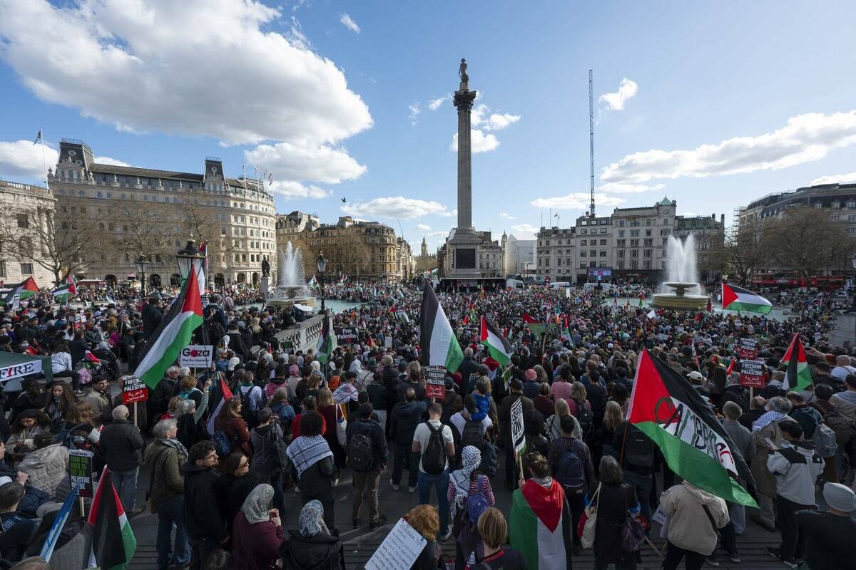 Pro-Palestinian protesters gather to stage protest against Israeli attacks on Gaza as a national march for the 11th time is organized calling for an urgent ceasefire for Gaza on March 30, 2024 in London, United Kingdom on March 30, 2024. [Raşid Necati Aslım - Anadolu Agency]