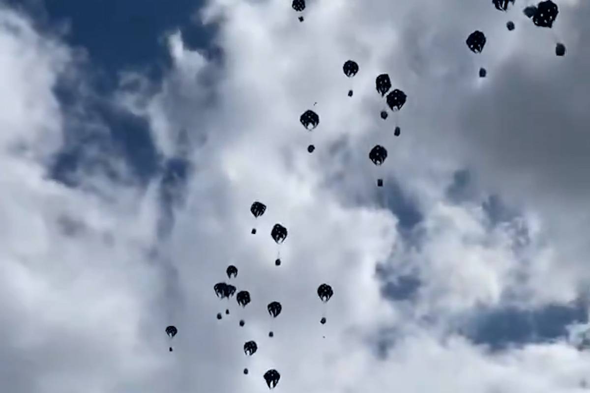 Five Palestinians killed, several injured in a failed parachute landing of aid airdrop