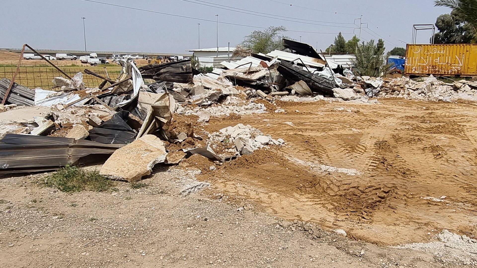 Video depicts demolition of Bedouin homes in Judean Foothills by Israeli forces