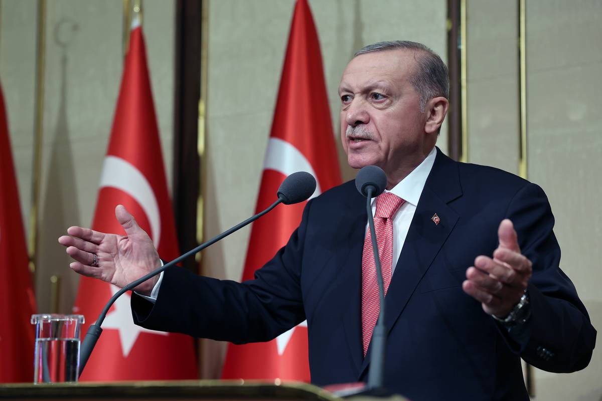 Turkish President Recep Tayyip Erdogan gives a speech in Ankara, Turkiye on April 03, 2024. [TUR Presidency/ Murat Cetinmuhurdar - Anadolu Agency]