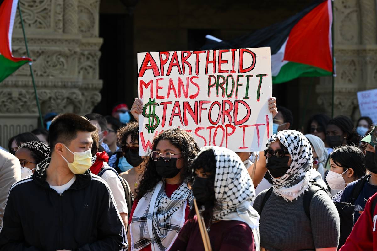 Stanford students and Pro-Palestinian protesters gather at Stanford University to protest Israeli attacks on Gaza, in Stanford, California, United States on April 22, 2024. [Tayfun Coşkun - Anadolu Agency]