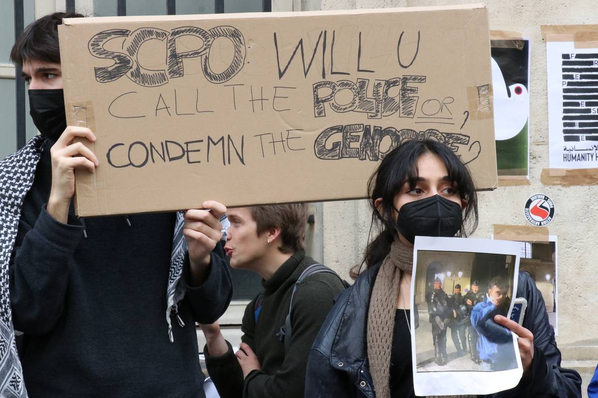 Hundreds of Science Po university students protest to denounce France and the president’s “complicity” in the ongoing massacre in the Gaza Strip in Paris, France on April 26, 2024. [Ümit Dönmez - Anadolu Agency]