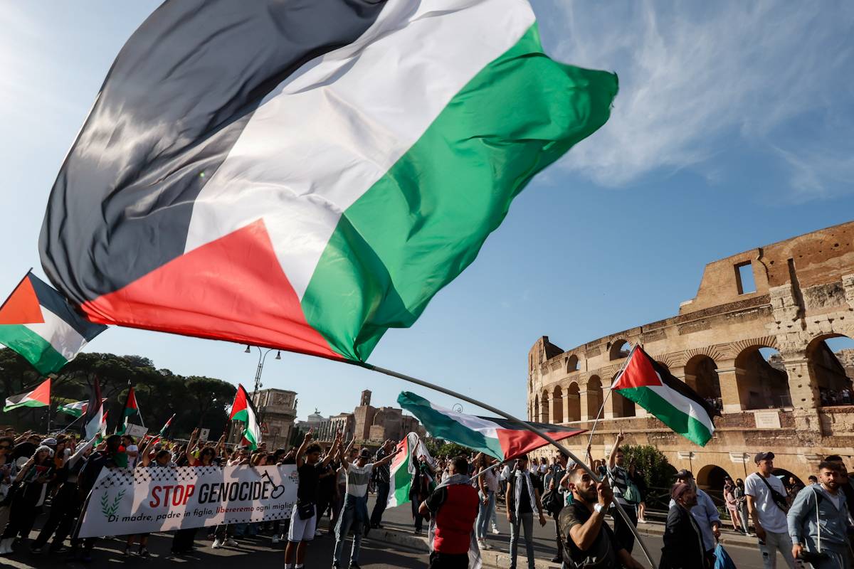 Thousands rally in Rome against Israel’s ongoing onslaught on Gaza