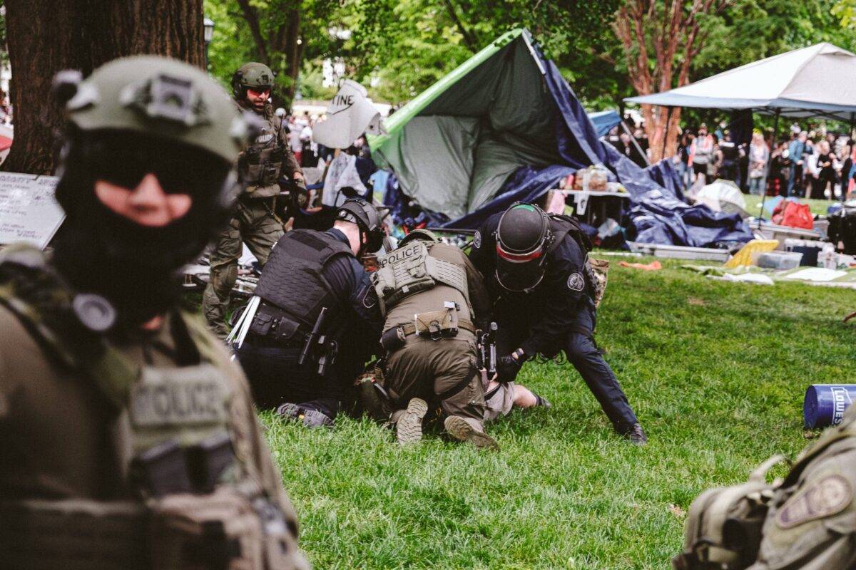 Police Move In To Disperse Protester Encampment At University Of Virginia