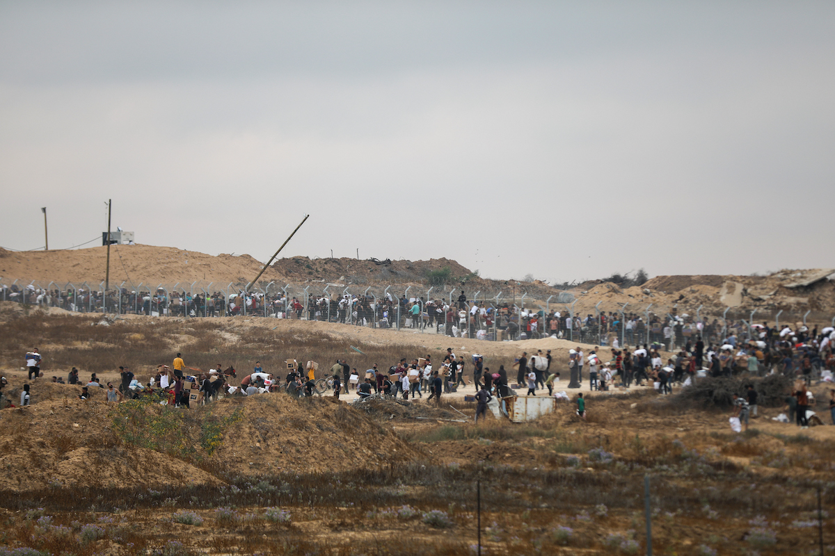Hamas calls for halting operations at suspicious Israel- led aid distribution “death” traps in Gaza