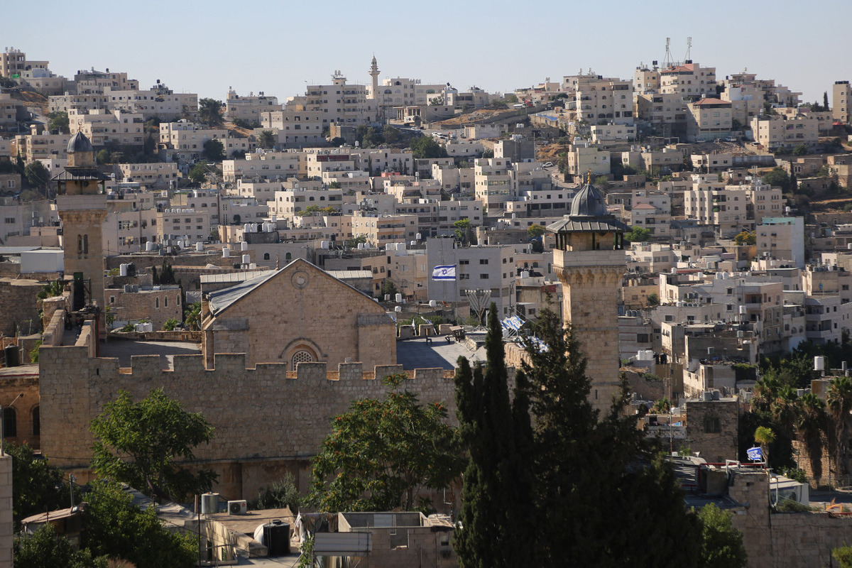 A view of Ibrahimi Mosque after Israeli authorities have stripped the Palestinian-run Hebron municipality of administrative powers over the Ibrahimi Mosque and transferred them to a settler religious council in Hebron, West Bank on July 15, 2025. [Mamoun Wazwaz - Anadolu Agency]
