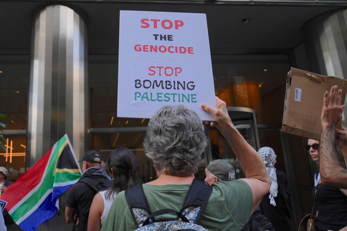 A group of pro-Palestinians hold an emergency demonstration of "Stop Israel's Starvation of Gaza and Humanitarian Access to Gaza Cannot Wait" in front of the Egyptian Mission to the UN and The European Union Mission to the UN on Monday, July 21, 2025, in New York City, United States. [Selçuk Acar - Anadolu Agency]