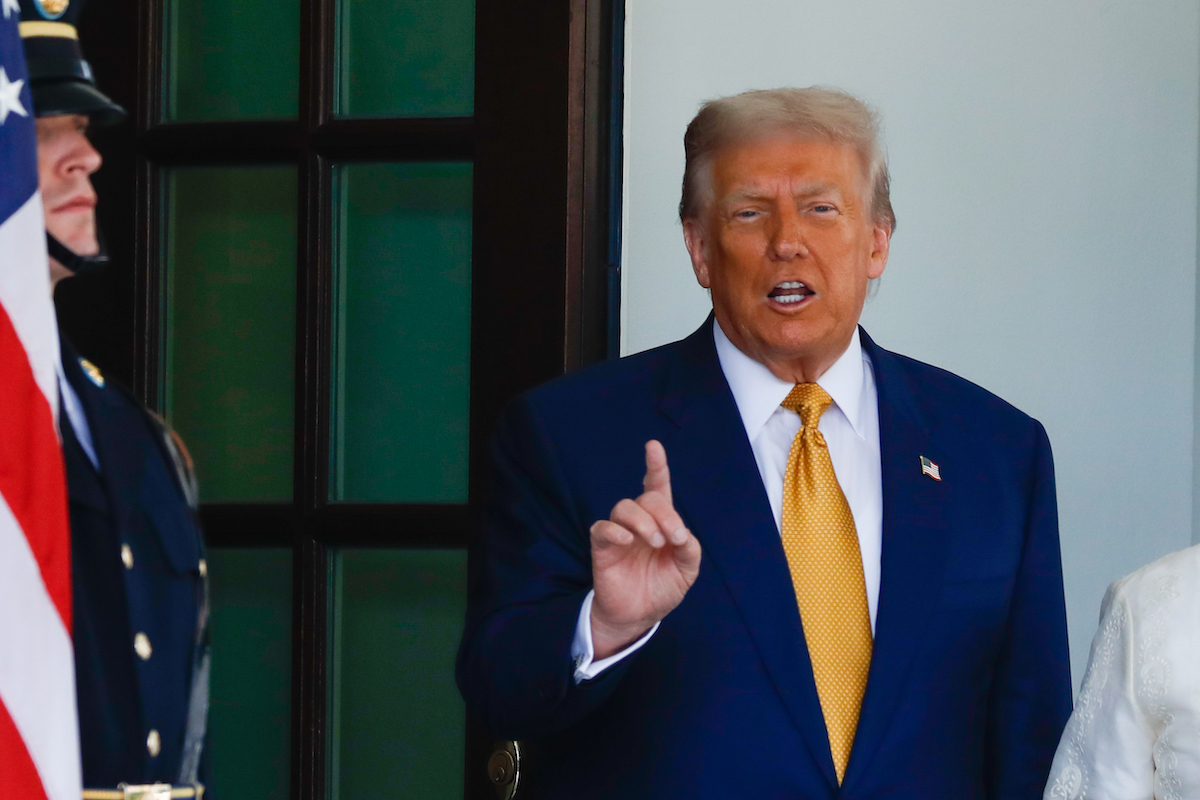 United States President Donald Trump welcomes the Philippine President Ferdinand Marcos as he arrives at the White House on July 22 , 2025, in Washington DC, United States. [Yasin Öztürk - Anadolu Agency]