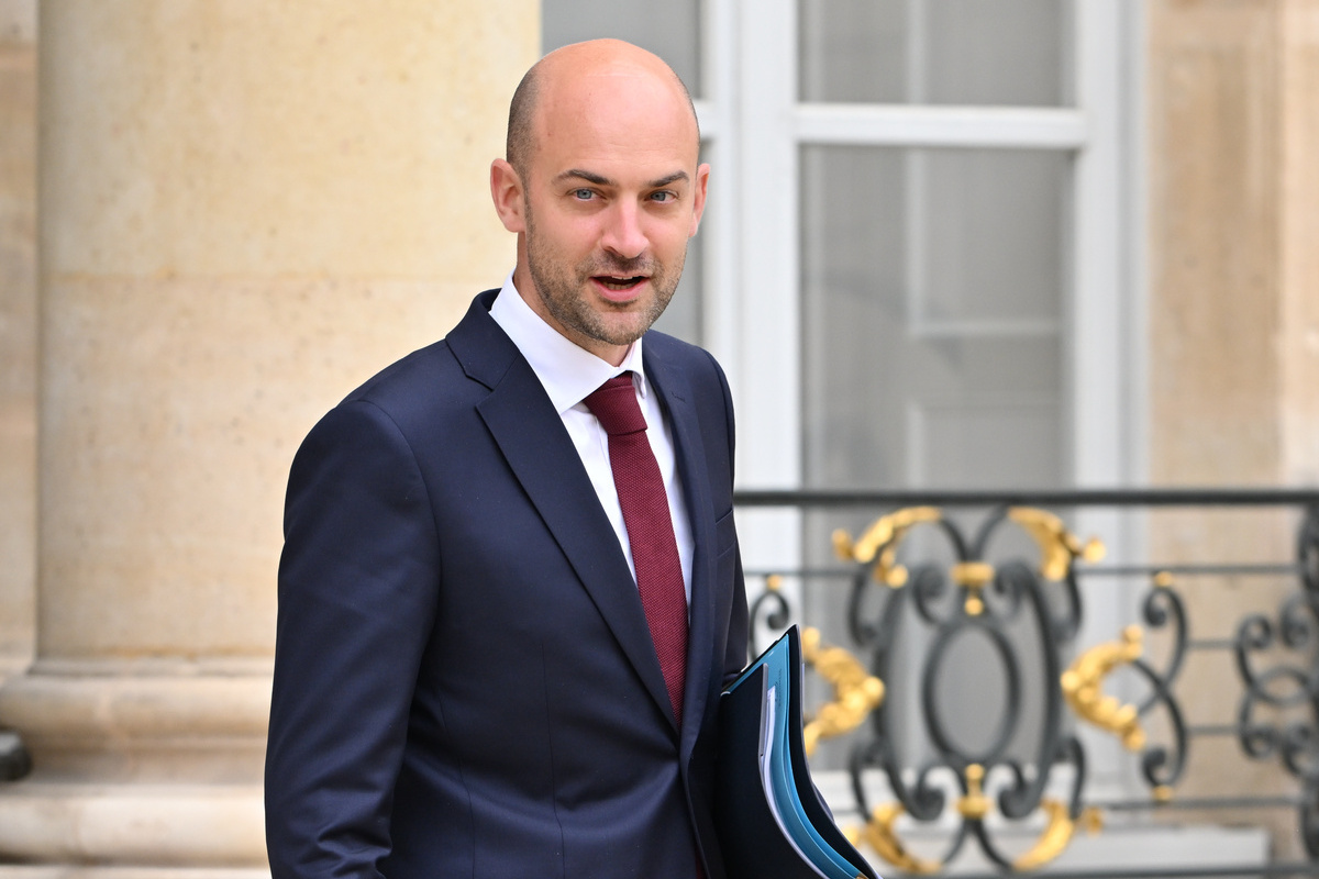 French Minister for Europe and Foreign Affairs Jean-Noel Barrot leaves following the weekly cabinet meeting at the Elysee Palace in Paris, France on July 30, 2025. [Mustafa Yalçın - Anadolu Agency]