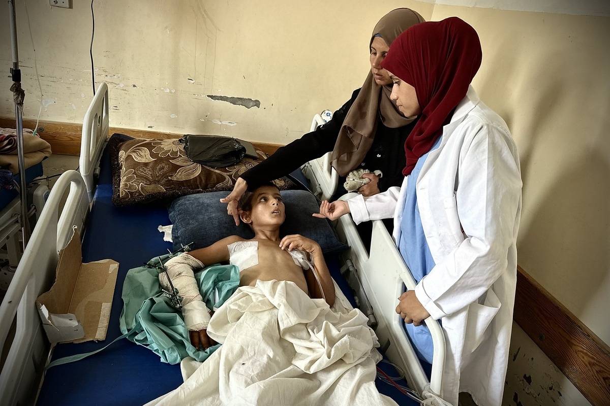 11-year-old Musa al-Shaer lies on a hospital bed at Nasser Hospital on August 13, 2025 in Khan Yunis, Gaza, after being injured while going to collect food from humanitarian aid point in Rafah, southern Gaza. [Doaa Albaz – Anadolu Agency]