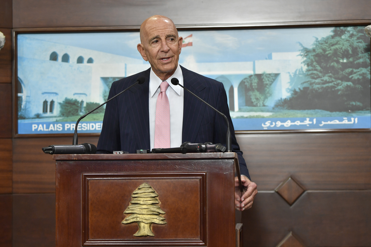 US Ambassador to Ankara and Special Envoy for Syria Tom Barrack holds a press conference in the capital Beirut, Lebanon on August 18, 2025. ( Houssam Shbaro - Anadolu Agency]
