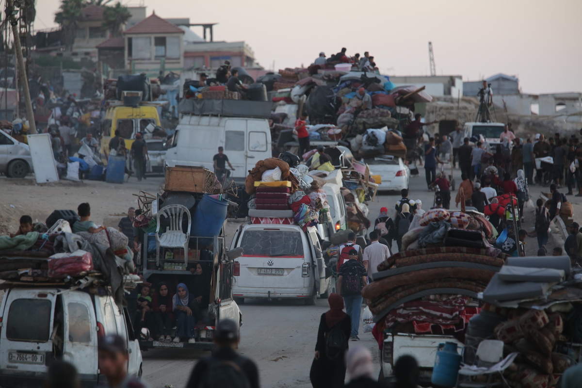 Gaza cut off as Israel maintains 2nd day of communications blackout