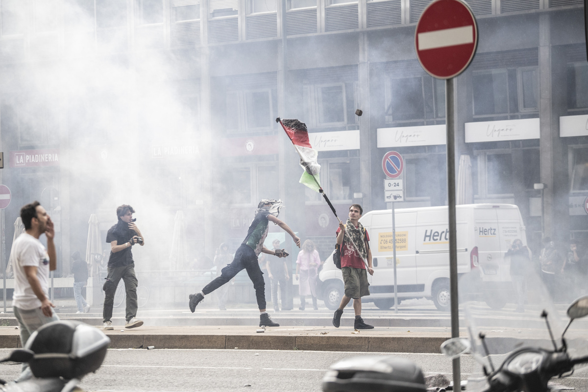 10 injured as pro-Palestine protesters, police clash in northern Italy