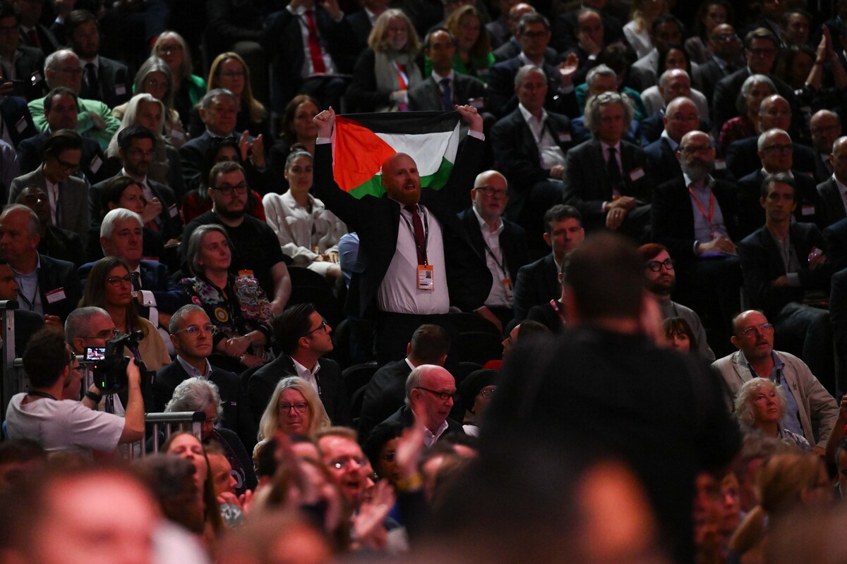 UK treasury chief’s speech interrupted by pro-Palestine protesters