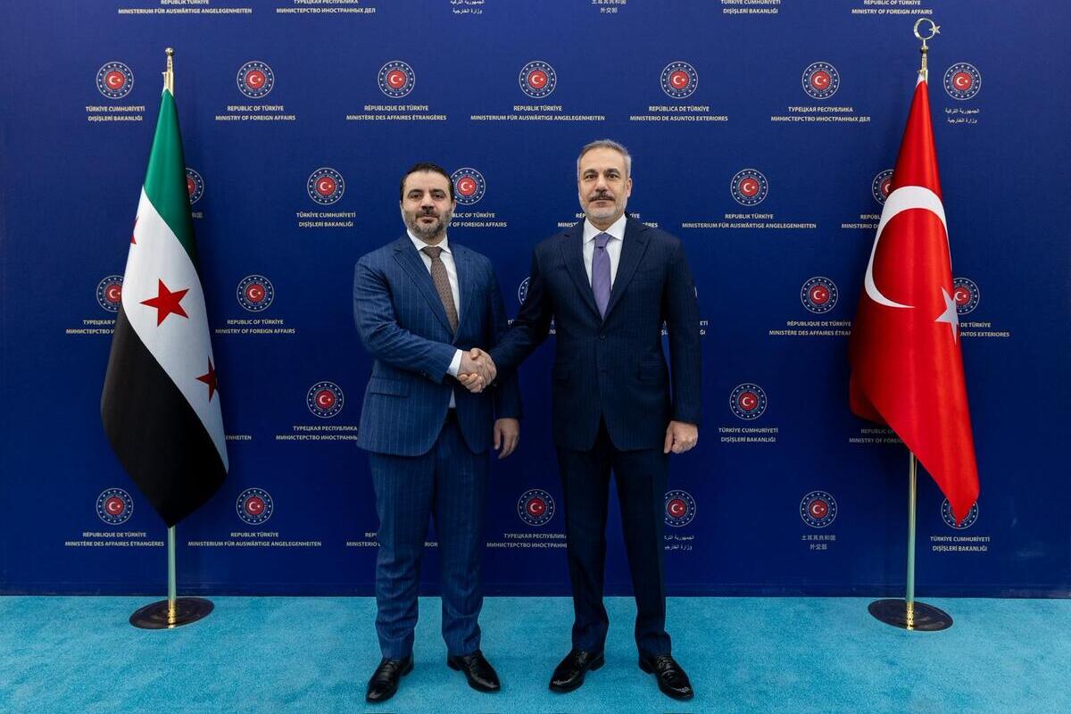 Turkish Foreign Minister Hakan Fidan (R) meets with Syrian Foreign Minister Asaad al-Shaibani (L) in Ankara, Turkiye on October 12, 2025. [Murat Gök - Anadolu Agency]