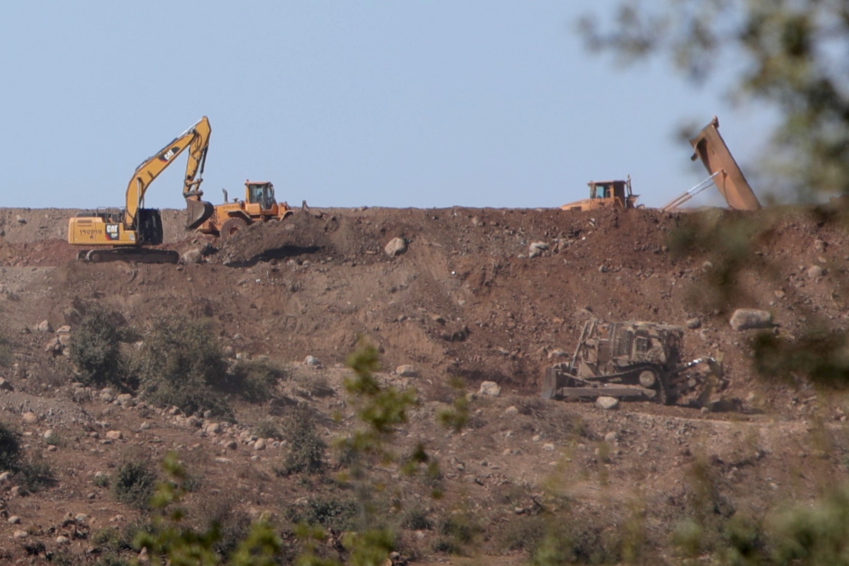 Israeli forces raid village in southern Syria, carry out excavation works