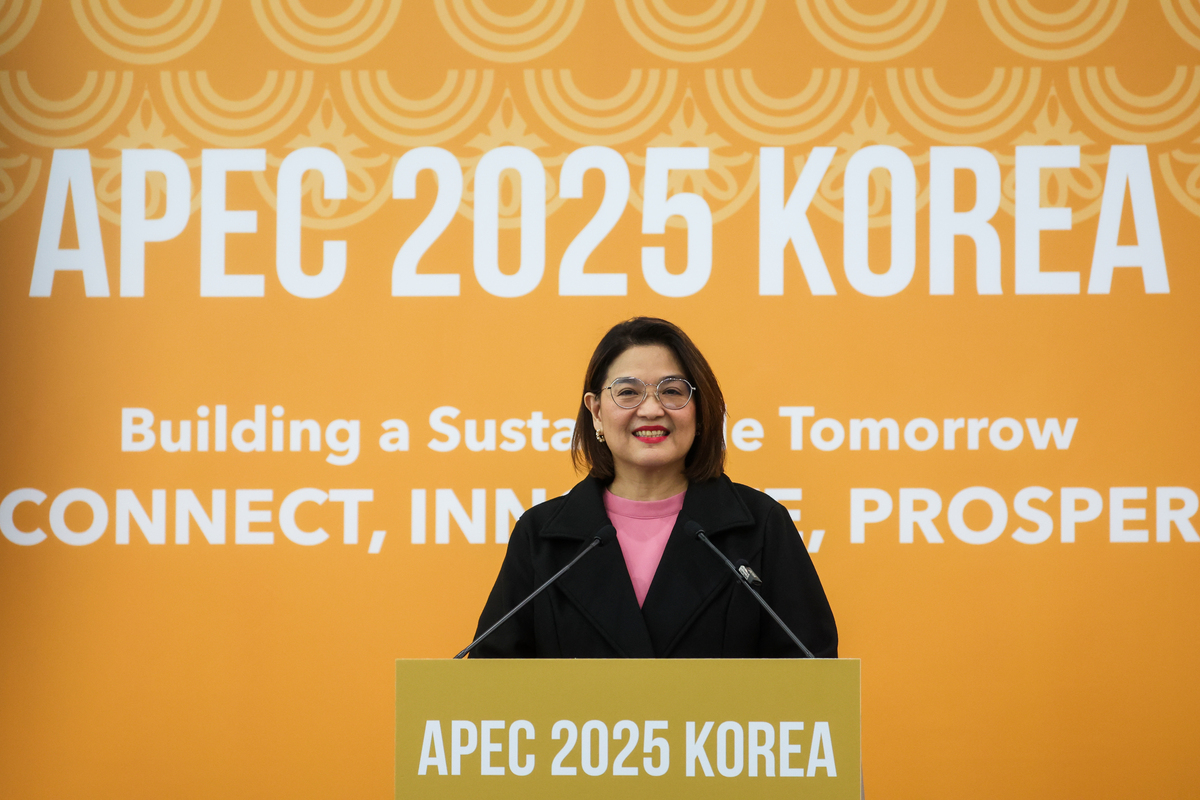 Philippines holds press conference during APEC Summit 2025 – Middle ...