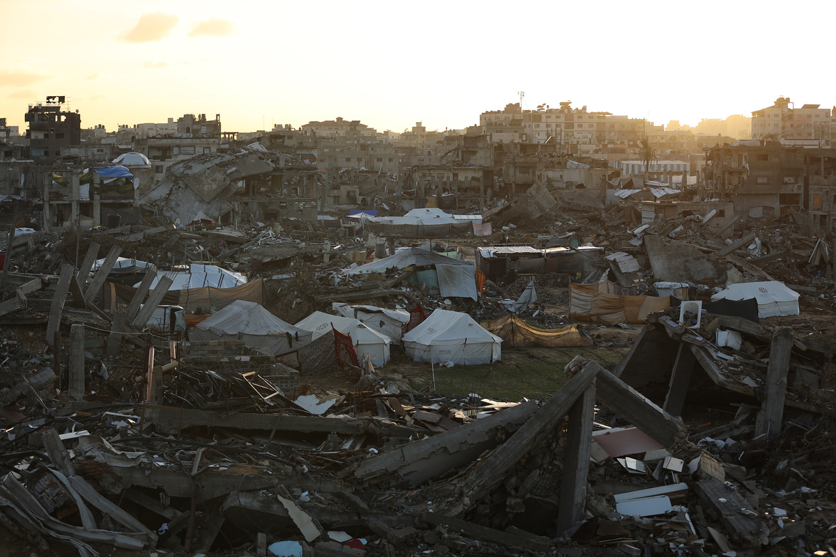 Heavy rain floods displaced Palestinians’ tents in Gaza – Middle East ...