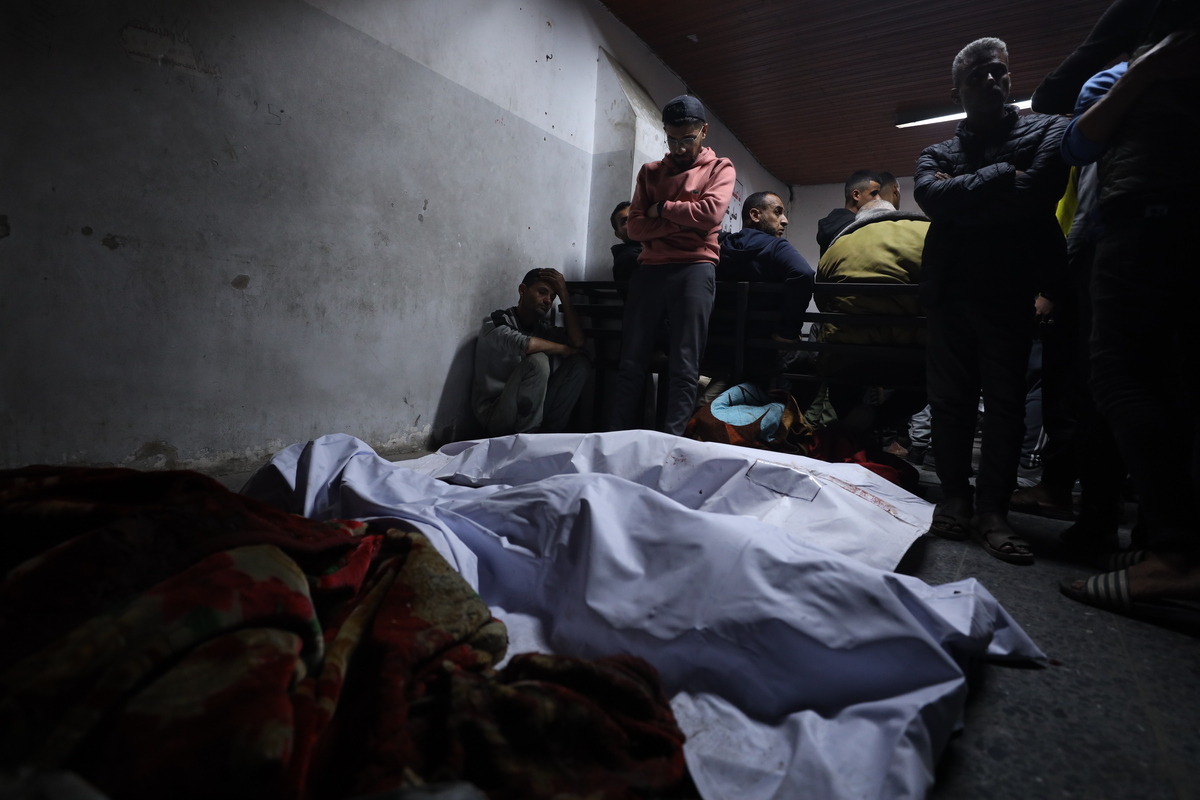 Bodies of Palestinians are brought to Al Ahli Baptist Hospital for funeral process following the Israeli army attack on Evkaf building in the Zeytun neighborhood of Gaza City, Gaza on November 19, 2025. [Khames Alrefi - Anadolu Agency]