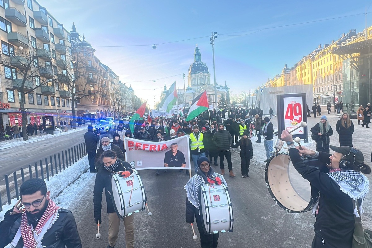 Claims of US 'Mystery Weapon' in Fictional Maduro Capture Raid Debunked | Quick Digest