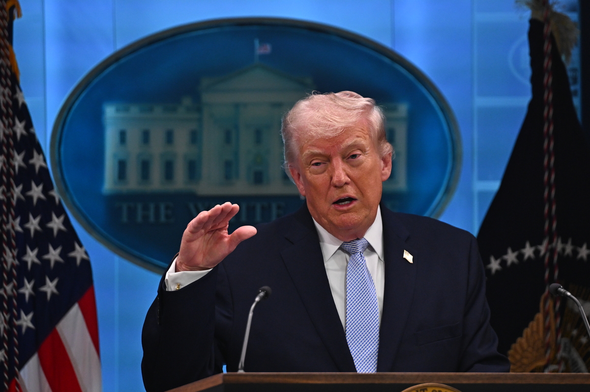 United States President Donald Trump holds a press conference in the James S. Brady Press Briefing Room at the White House on April 6, 2026, in Washington DC, United States. [Celal Güneş - Anadolu Agency ]