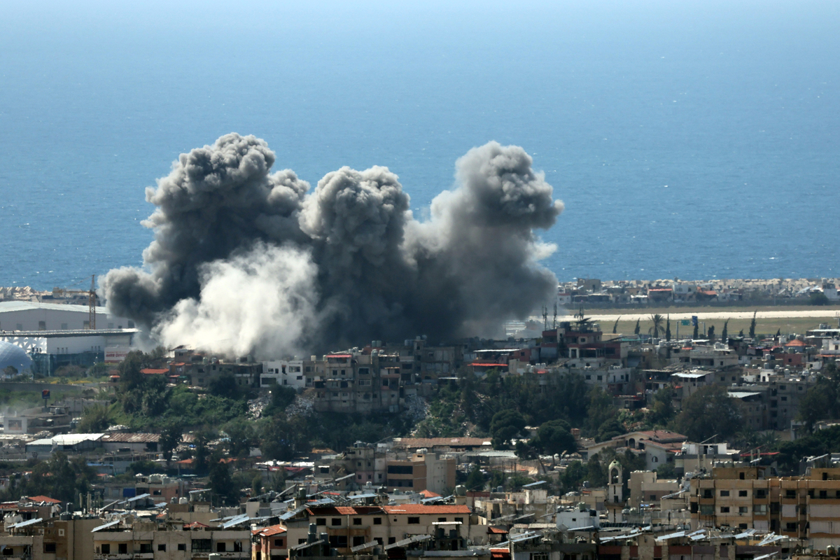 Smoke rises over residential area following the Israeli attack on Beirut, Lebanon on April 8, 2026. [Houssam Shbaro - Anadolu Agency]