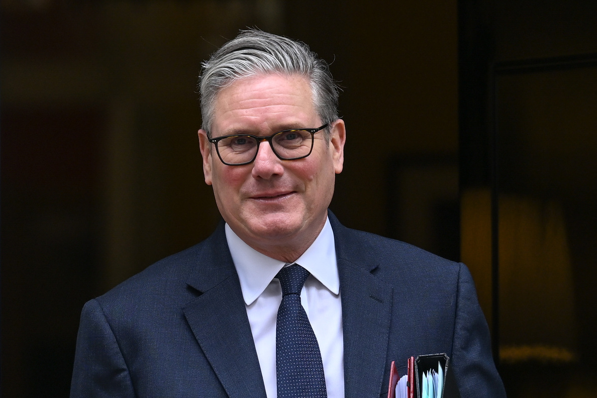 UK Prime Minister Keir Starmer leaves 10 Downing Street to attend the weekly Prime Minister’s Questions session at Parliament in London, United Kingdom, on April 15, 2026. [Raşid Necati Aslım - Anadolu Agency]