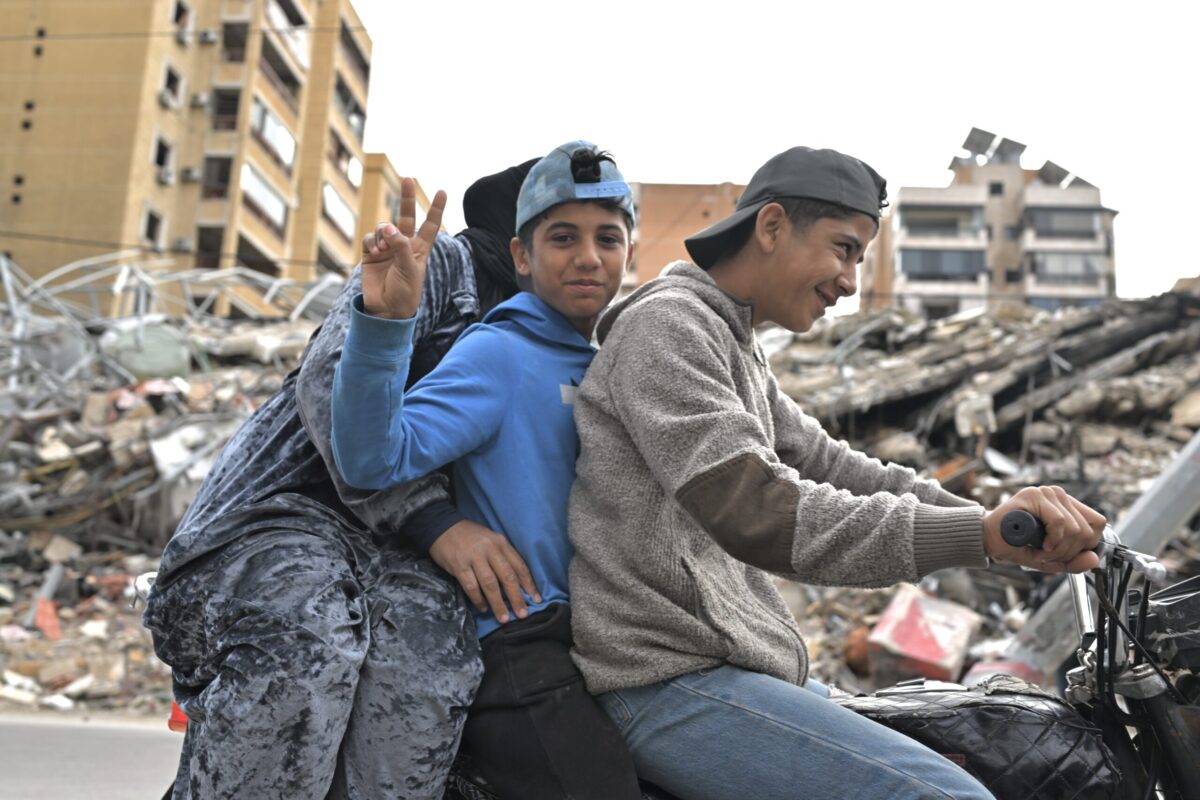 People are seen in the streets of Dahieh region after the commencement of a 10-day temporary ceasefire between Israel and Lebanon on April 17, 2026 in Beirut, Lebanon. [Elif Öztürk - Anadolu Agency]