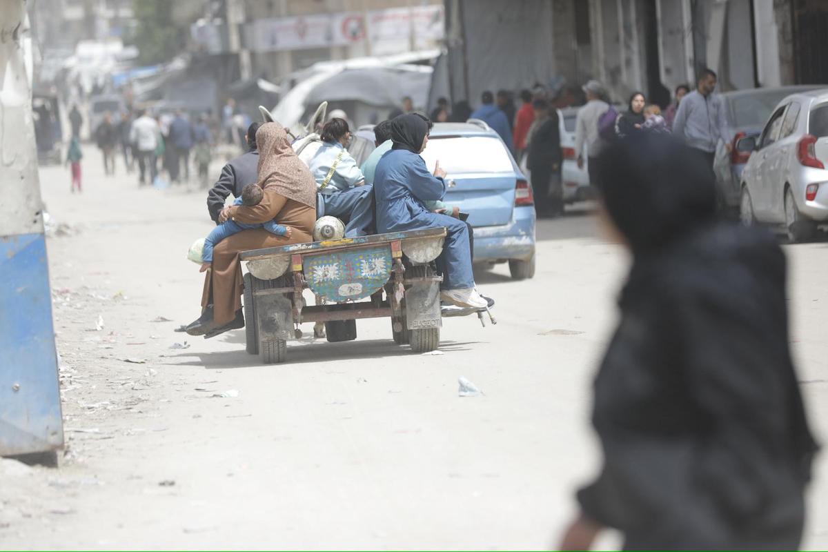 Gaza’s transport system is under strain due to the occupation’s ban on car parts and engine oil, on 14 April 2026 [Mohammed Asad/Middle East Monitor]