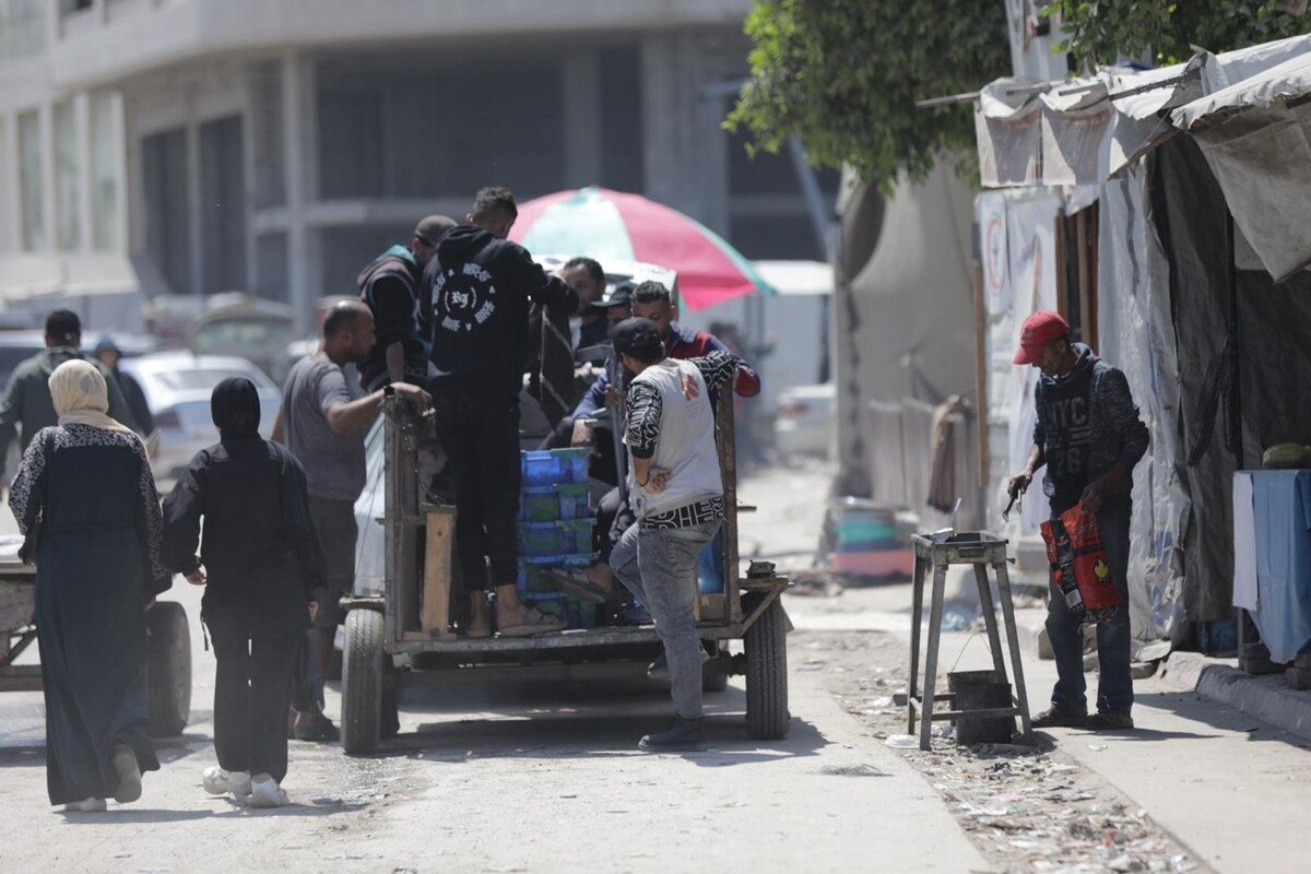 On Labor Day, workers in Gaza find themselves enduring extraordinarily harsh living and working conditions, as the ongoing war has stripped them of basic safety, stability, and dignity. [Mohammed Asad/Middle East Monitor]