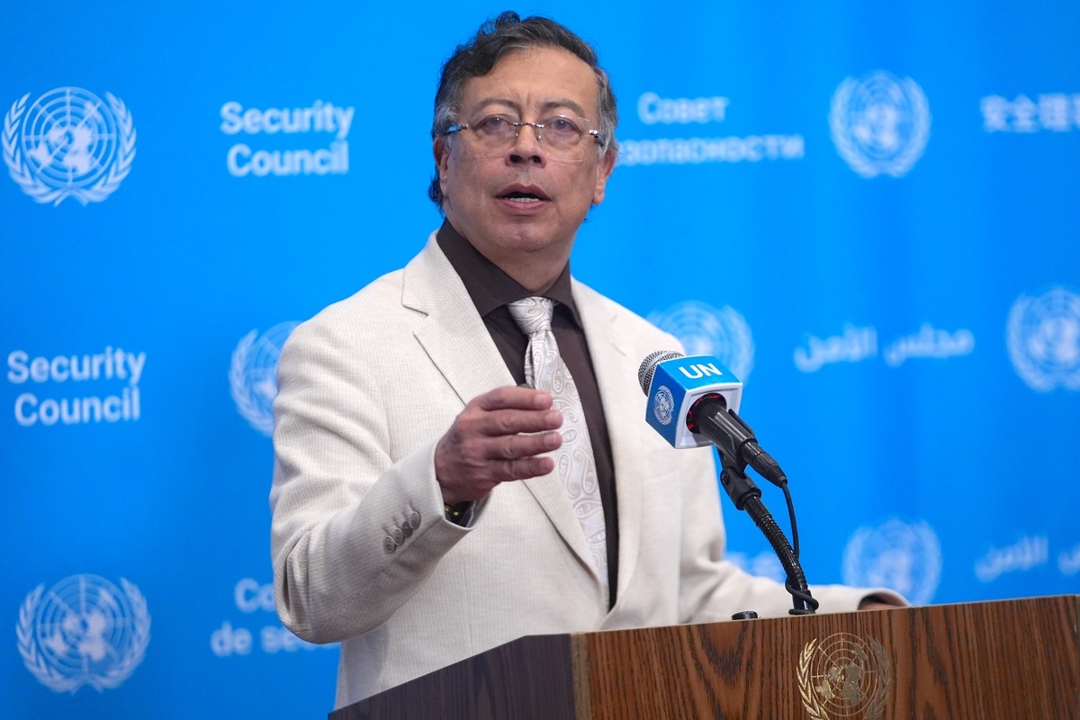 Gustavo Petro Urrego, President of the Republic of Colombia addresses the press at the UN Security Council media stakeout after presiding over the UNSC open debate on "Advancing political solutions in the Middle East: mediation and dialogue for a lasting peace" on June 10, 2026 in New York U.S. [Selçuk Acar - Anadolu Agency]