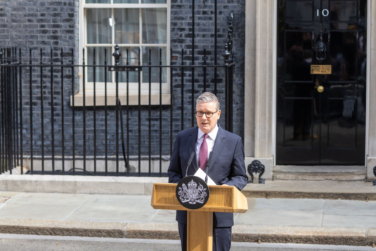 UK Prime Minister Keir Starmer makes his resignation statement outside 10 Downing Street in London, United Kingdom on June 22, 2026. [İlyas Tayfun Salcı - Anadolu Agency]