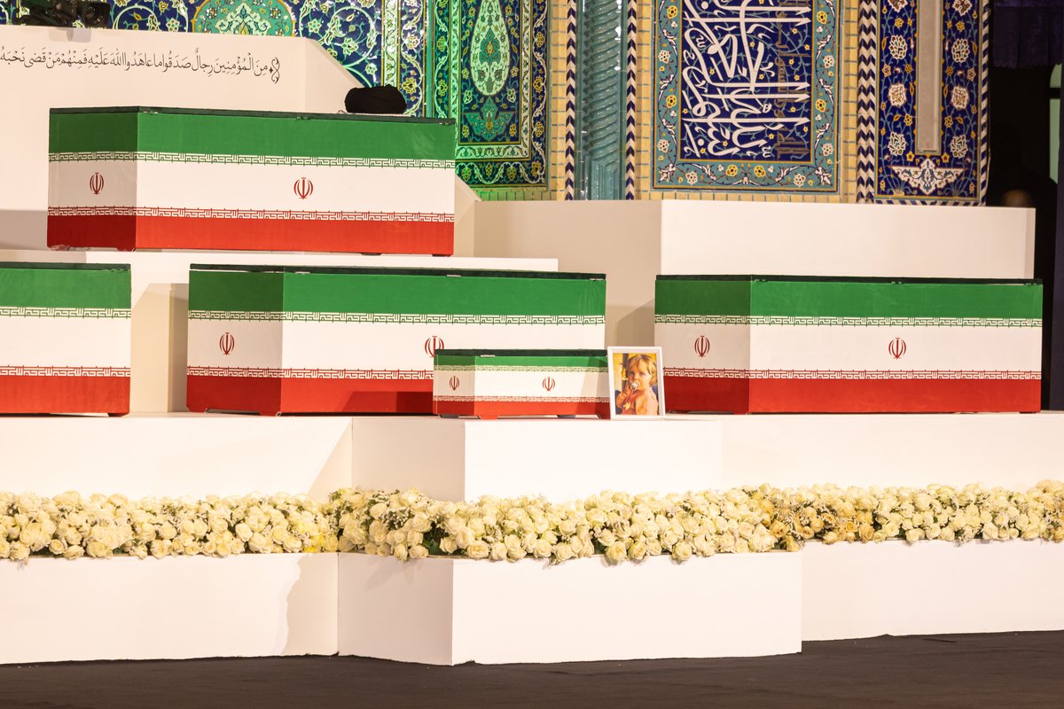 Hamas delegation holds talks with Iranian officials during Khamenei funeral in Tehran
