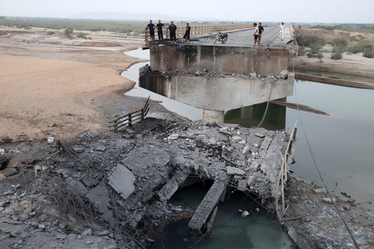 The bridge linking Bandar Abbas and Kehuristan, rendered unusable in a US strike, is seen in Iran's Hormozgan province, where Iranian authorities said the United States carried out attacks on 95 locations across 12 cities over the past 10 days, on July 19, 2026. [Amir Hossein Khorgooei - Anadolu Agency]