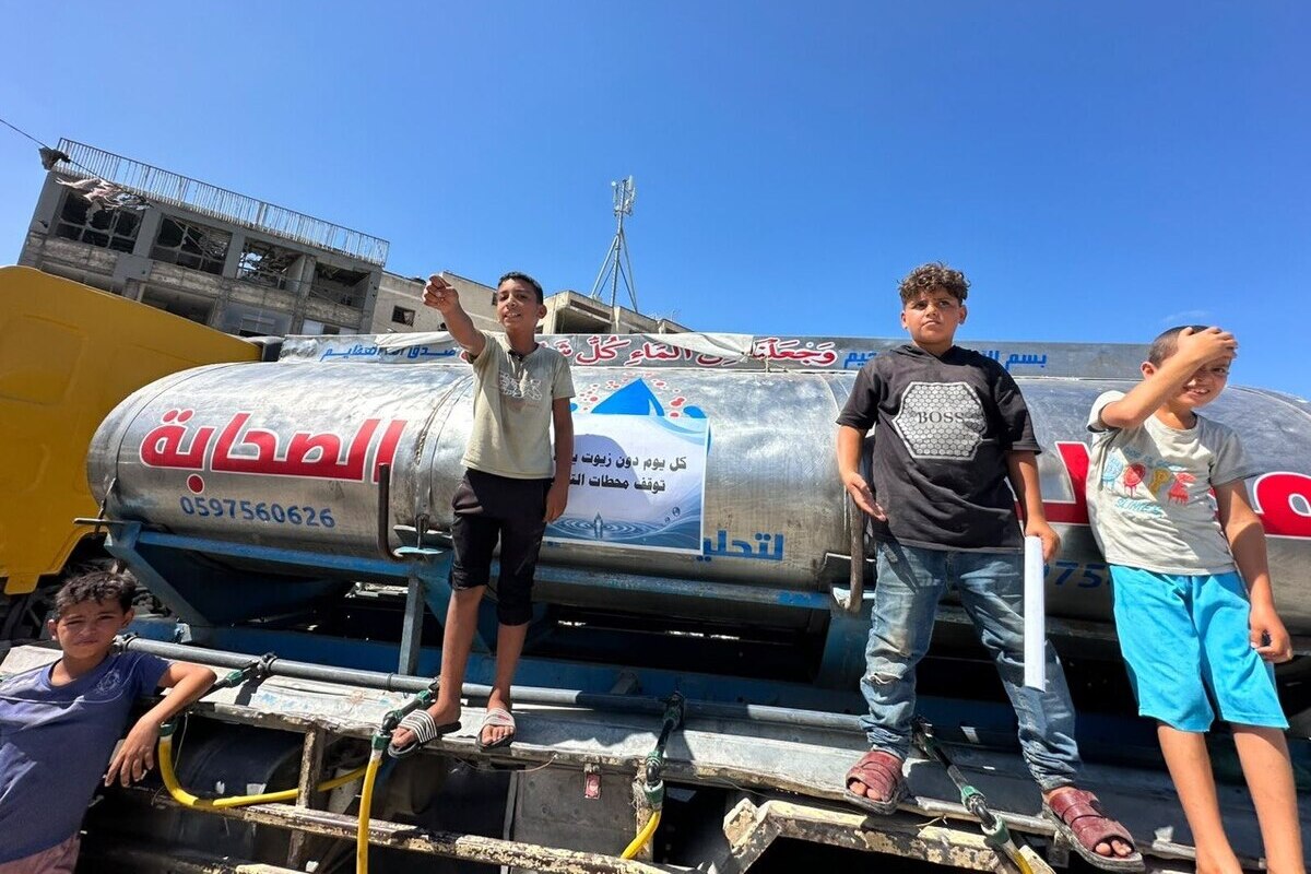 Water station owners staged a sit-in protest, warning of looming shortages of essential oil, spare parts, and water filters, on 23 september 2026 [Mohammed Asad/Middle East Monitor]