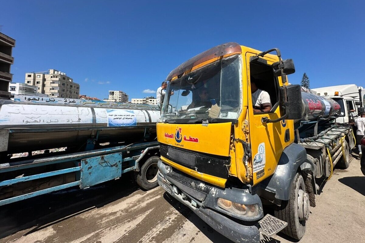 Water station owners staged a sit-in protest, warning of looming shortages of essential oil, spare parts, and water filters, on 23 september 2026 [Mohammed Asad/Middle East Monitor]